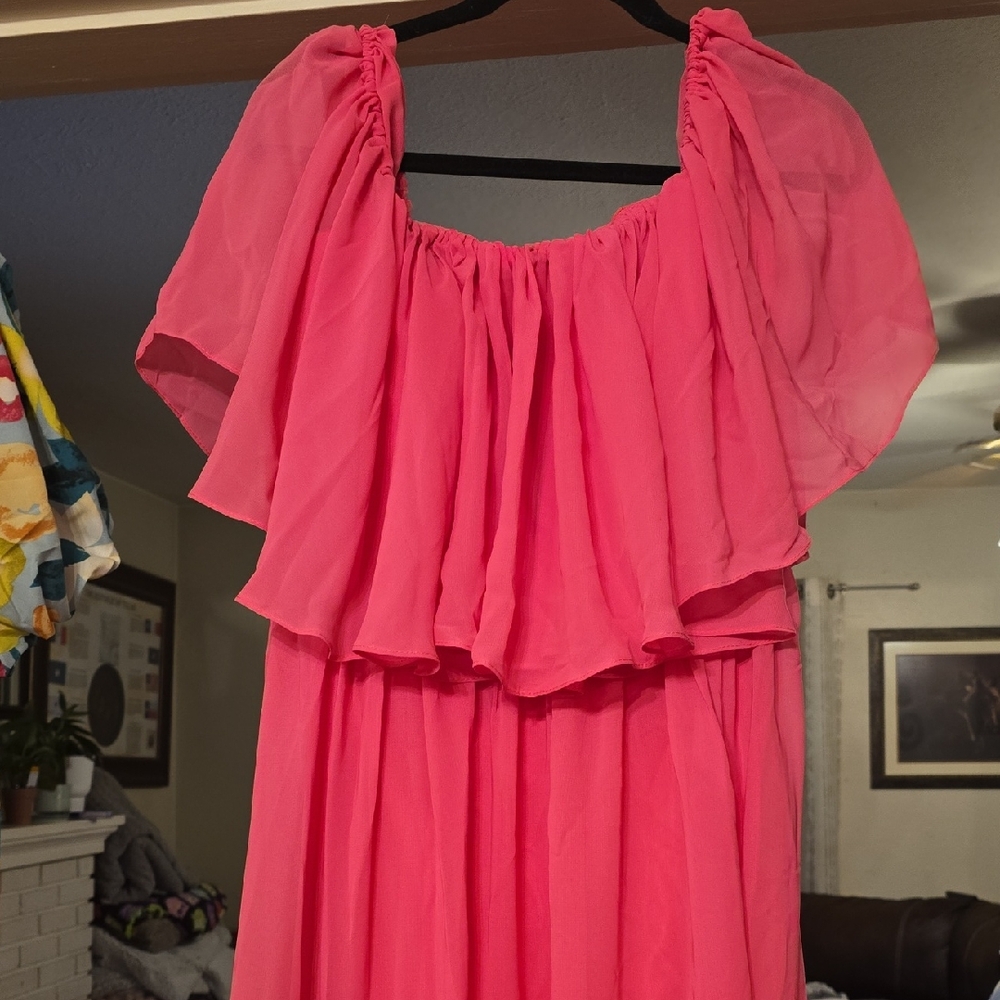 Elegant Pink Maxi Dress